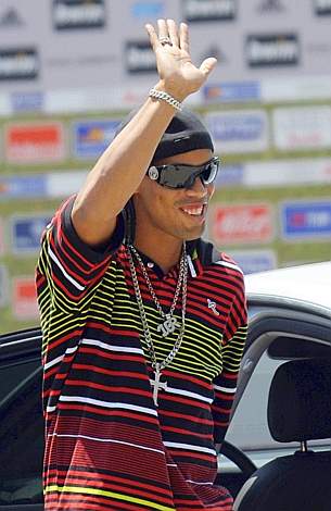 Ronaldinho all'arrivo a Milanello